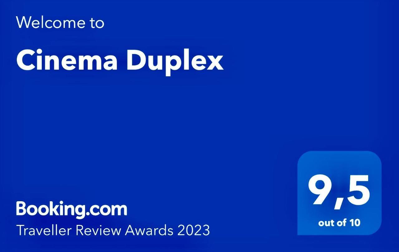 Cinema Duplex Apartment Калпе Екстериор снимка